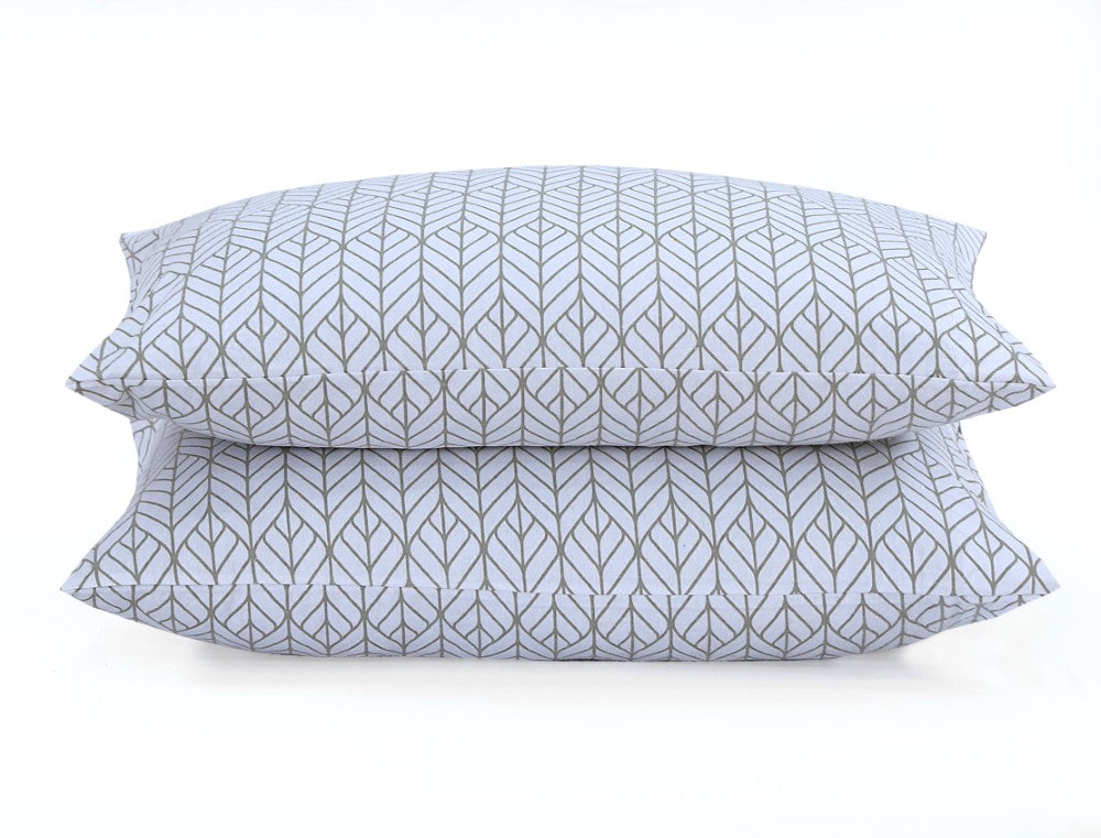 4-Piece Printed Flannel Sheet Set – 100% Cotton