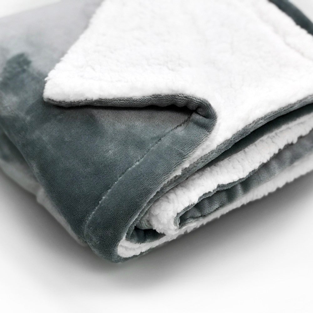 Flannel Sherpa Blanket. 100% Polyester